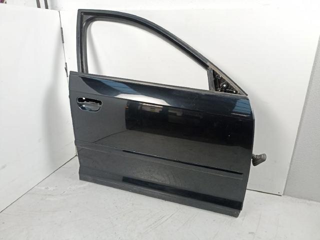 VAG 8P4831052A Puerta delantera derecha  disponible Valladolid
