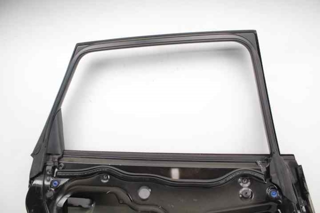 8P4833051A VAG Puerta trasera izquierda comprar Bilbao