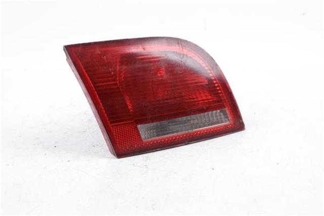 8P4945093B Piloto trasero interior izquierdo comprar Girona