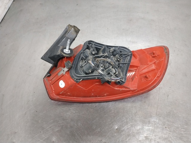 Piloto trasero exterior izquierdo 8P4945095E VAG