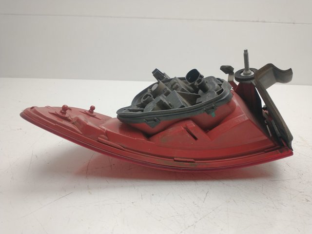 8P4945095E VAG Piloto trasero exterior izquierdo  comprar en Oviedo