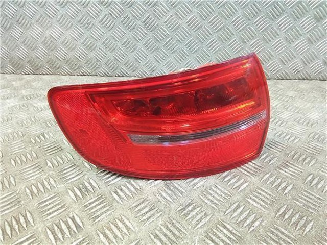8P4945095E Piloto trasero exterior izquierdo comprar Girona