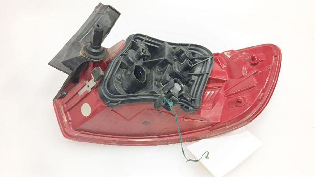 8P4945095E Piloto trasero exterior izquierdo  comprar en Zaragoza