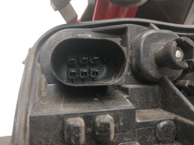 8P4945095E VAG Piloto trasero exterior izquierdo comprar Madrid