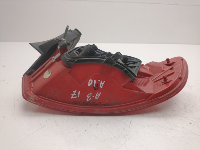 8P4945095E Piloto trasero exterior izquierdo  en stock Sabadell