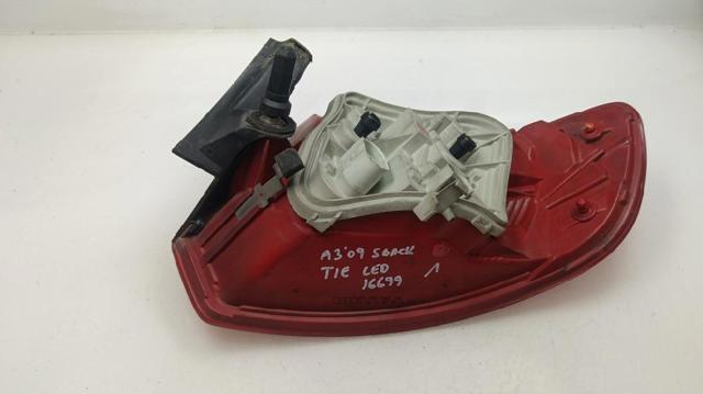 8P4945095E Piloto trasero exterior izquierdo  comprar en Reus