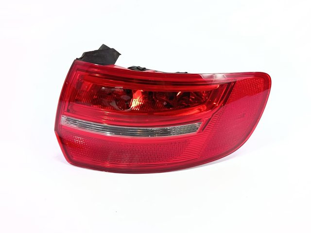 8P4945096E Piloto trasero exterior derecho comprar Sevilla