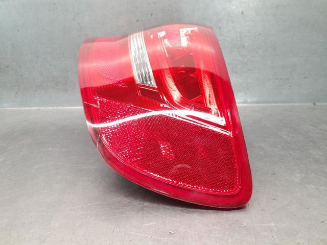 8P4945096E Piloto trasero exterior derecho  comprar en Reus