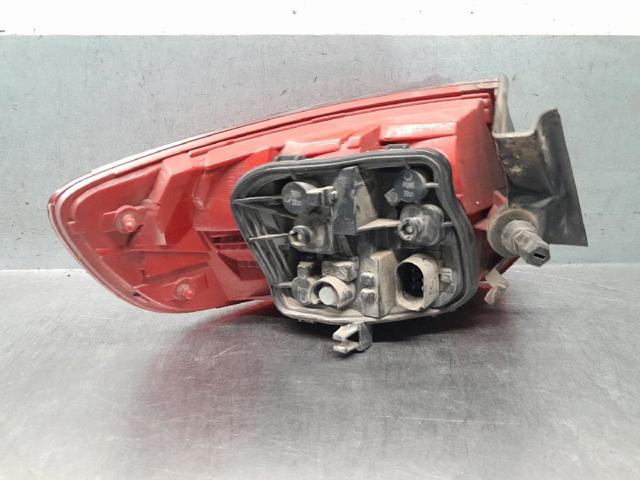 8P4945096E VAG Piloto trasero exterior derecho  comprar en Jaén