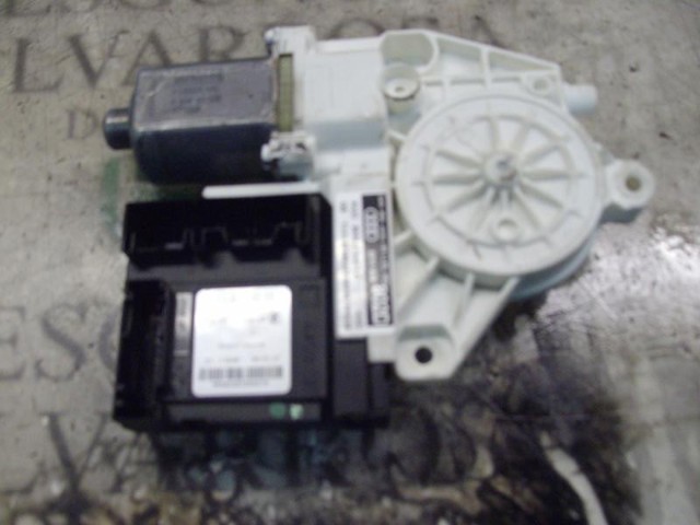 8P4959802D VAG Motor del elevalunas de la puerta trasera derecha comprar Madrid