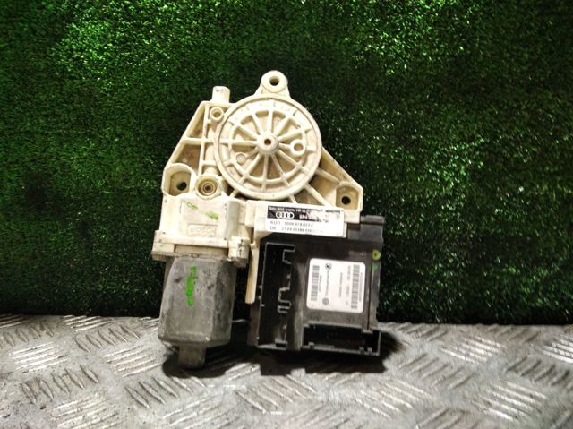 8P4959802D Motor del elevalunas de la puerta trasera derecha  comprar en Zaragoza