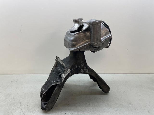 8R0199381 Soporte de motor derecho  disponible Málaga