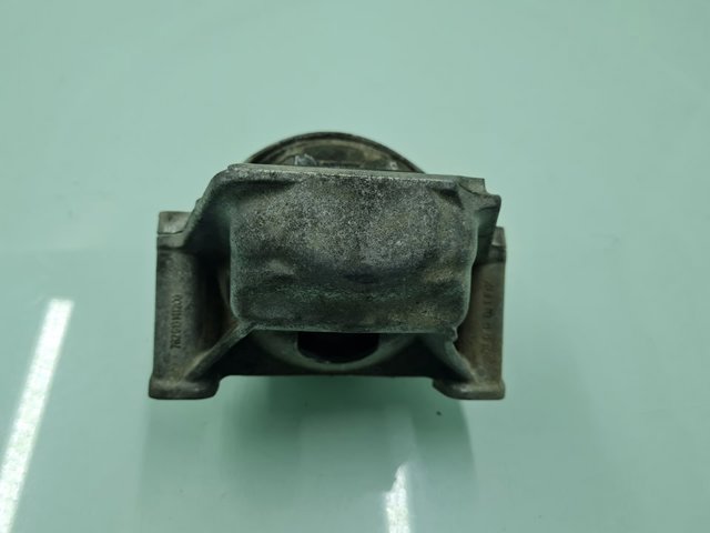 8R0199381 Soporte de motor derecho  comprar en Pontevedra