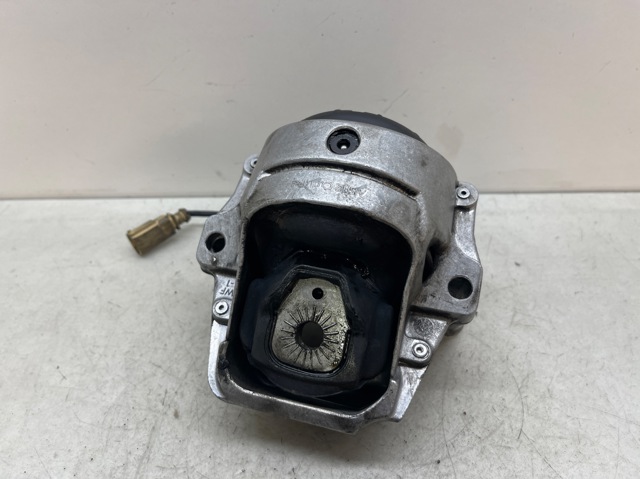 8R0199381 VAG Soporte de motor derecho comprar Madrid