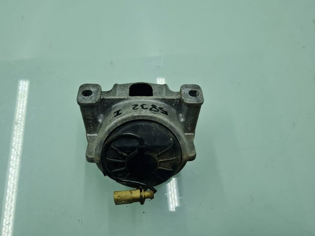 8R0199381 VAG Soporte de motor derecho  en stock Córdoba