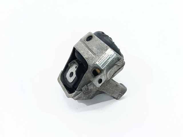 8R0199381 Soporte de motor derecho  disponible Utrera