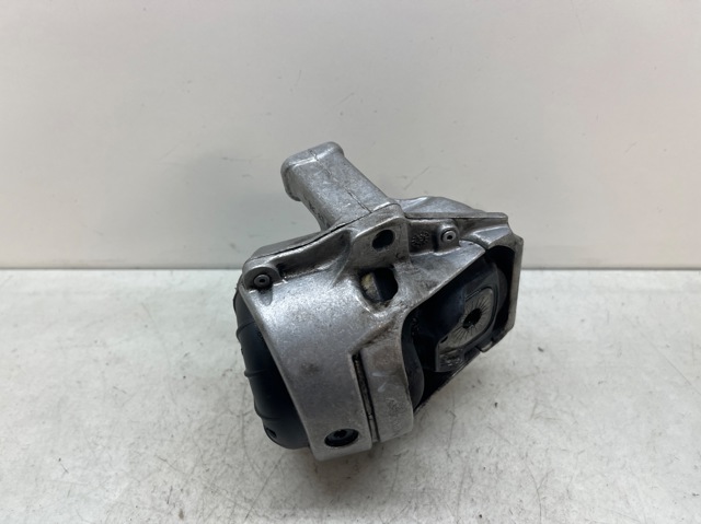 VAG 8R0199381 Soporte de motor derecho  comprar en Ponferrada