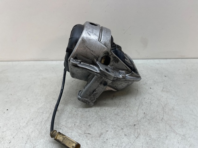 VAG 8R0199381 Soporte de motor derecho  en stock Terrassa