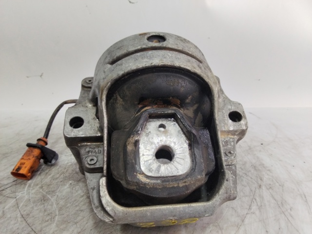 8R0199381 VAG Soporte de motor derecho  comprar en Oviedo