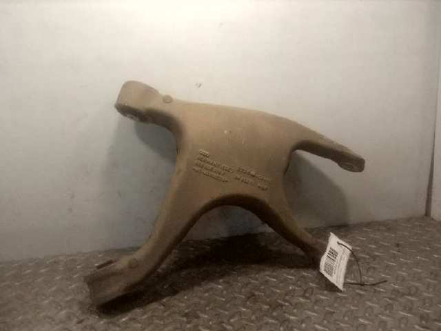 8R0505312F Brazo de suspensión trasero inferior derecho  en stock Sabadell