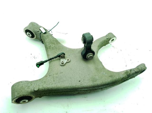 8R0505312F Brazo inferior derecho de la suspensión trasera  comprar en Zaragoza