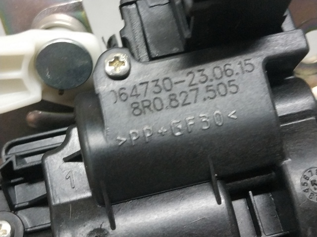 8R0827505 Cerradura de tapa de maletero  comprar en Reus