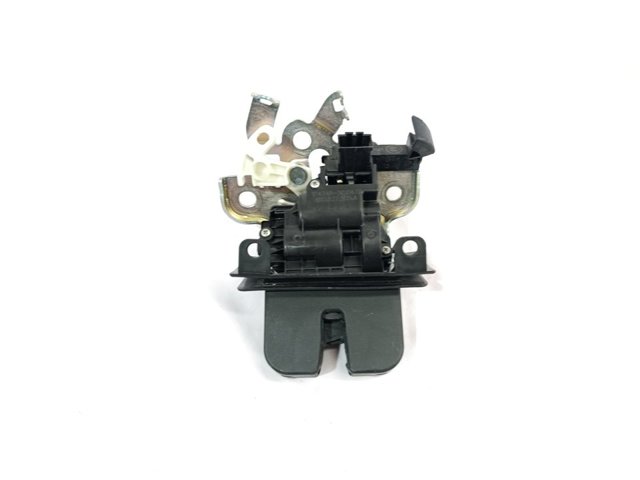 VAG 8R0827505A Cerradura de maletero  en stock Salamanca