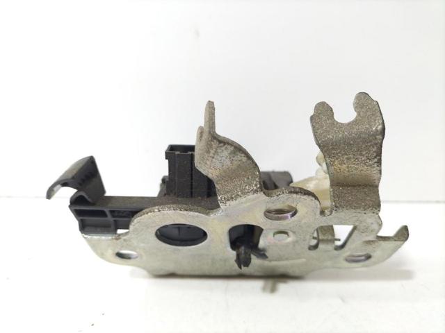 Cerradura de maletero 8R0827505A VAG