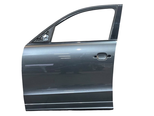 Puerta delantera izquierda 8R0831051E VAG/Audi