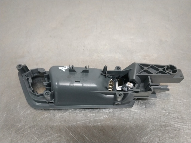 8R0839019 VAG/Audi