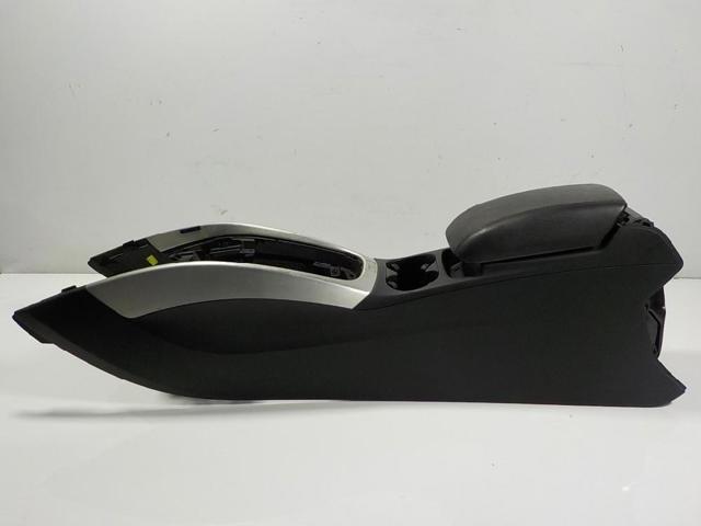 8R0864207F25D VAG