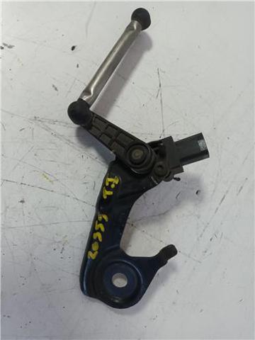 Sensor de nivel de carrocería trasero izquierdo 8R0941309C VAG