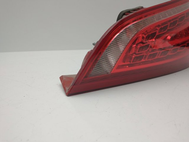 VAG 8R0945094 Piloto trasero derecho  disponible España