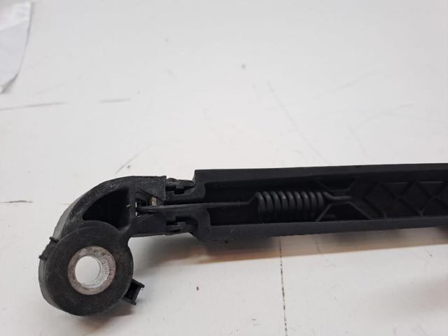 VAG 8R0955407 Brazo del limpiaparabrisas, trasero  en stock Salamanca