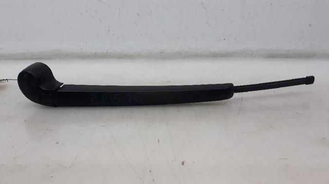 VAG 8R0955407 Brazo del limpiaparabrisas trasero  disponible Valladolid