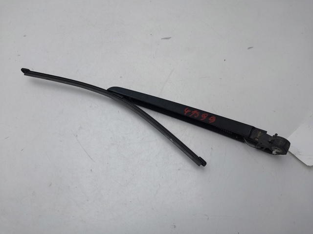 8R0955407 VAG Brazo del limpiaparabrisas trasero  disponible Ourense