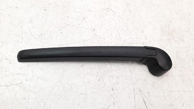 8R09554071P9 Brazo del limpiaparabrisas, trasero  en stock Castellón