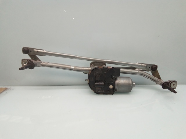 VAG 8R1955023D Trapezio del limpiaparabrisas  disponible Valladolid