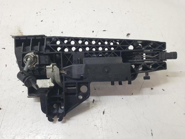 VAG 8T01837885 Soporte de manija exterior de puerta delantera izquierda  en stock Terrassa