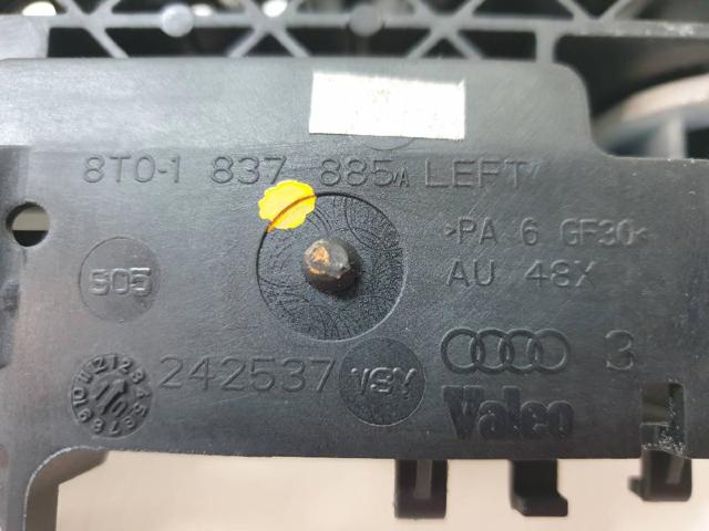 8T01837885 VAG Soporte de manija exterior de puerta delantera izquierda  disponible Ourense