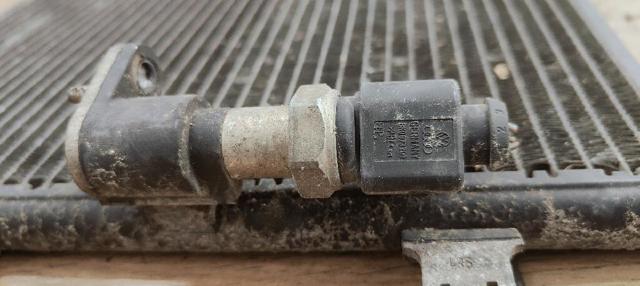 VAG 8T0260401 Condensador de aire acondicionado  comprar en Albacete