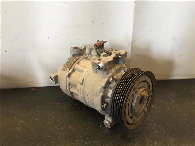 VAG 8T0260805F Compresor de aire acondicionado  en stock Salamanca