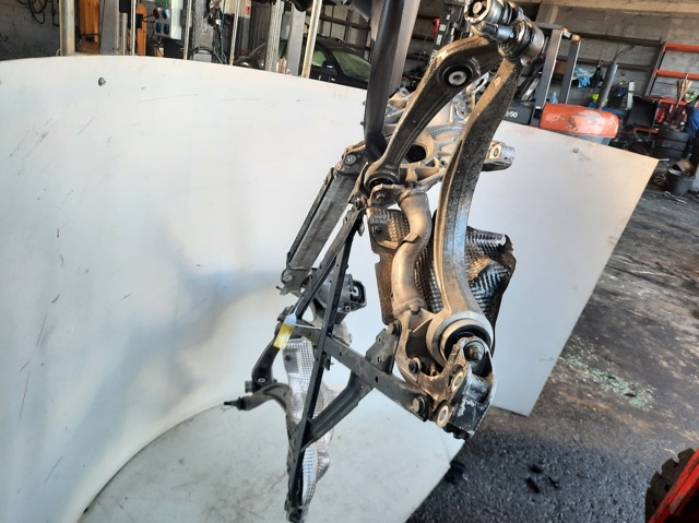 8T0399315H Subchasis delantero soporte motor  disponible Burgos