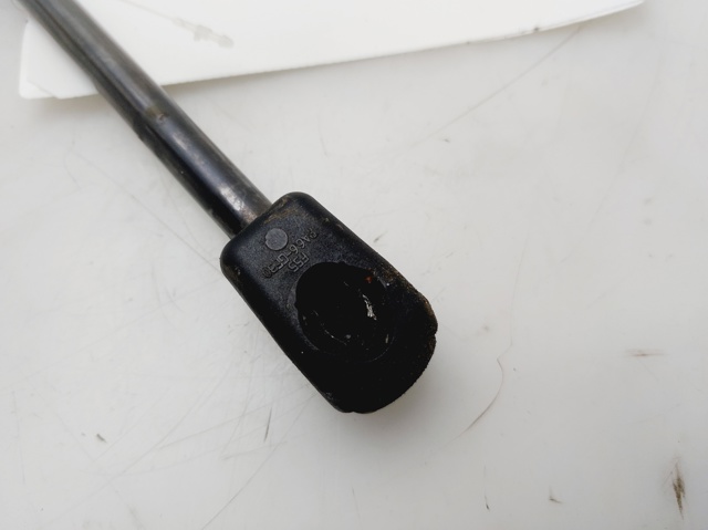 8T0823359 VAG Amortiguador de capó  en stock Huelva
