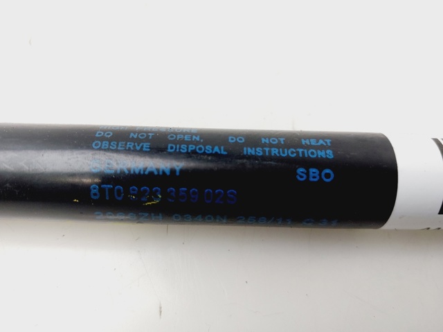 8T0823359 Amortiguador de capó  en stock Sabadell