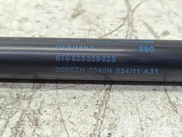 8T082335902S VAG Amortiguador de capó  en stock Córdoba