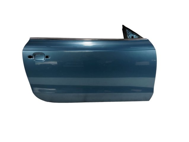 VAG 8T0831052C Puerta delantera derecha  en stock Salamanca