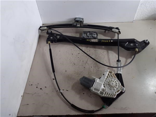 VAG 8T0837462C Mecanismo de elevalunas de la puerta delantera derecha  disponible Lugo