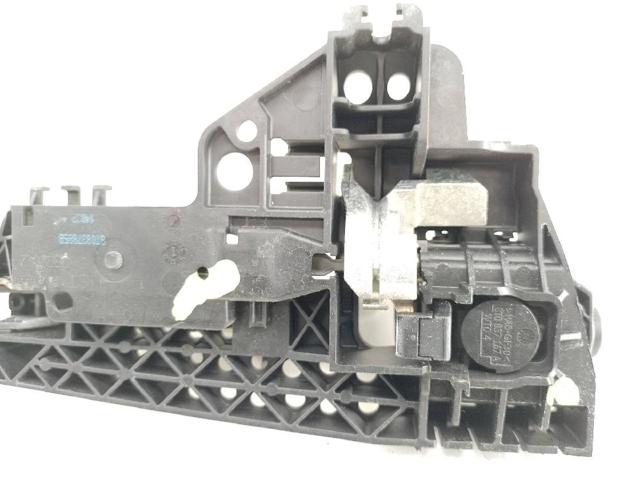 8T0837885B VAG Soporte de manija exterior de puerta trasera izquierda comprar Bilbao