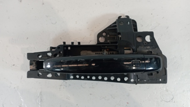 8T0837886B VAG Soporte de manija exterior de puerta trasera derecha  comprar en Oviedo